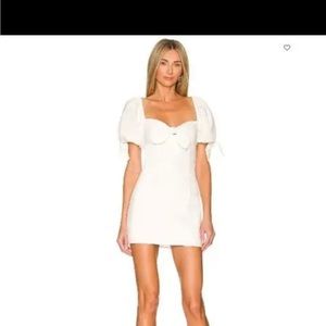 MORE TO COME Amora Bow Mini
Dress in White Size medium NWT (flawed)